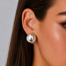 Load image into Gallery viewer, Maxi Sphere Earrings
