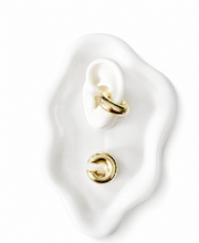 Load image into Gallery viewer, Sculpt Gold Ear Cuff
