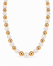 Load image into Gallery viewer, Choker Bold Gold & Pearl