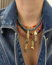 Cargar imagen en el visor de la galería, Agate Fish Necklace