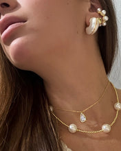 Load image into Gallery viewer, Necklace Drop Glow