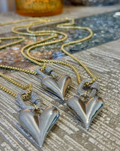 Load image into Gallery viewer, Corina Glow Necklace