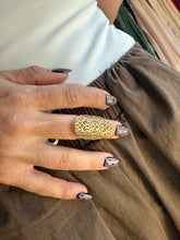 Load image into Gallery viewer, Mandala Ring