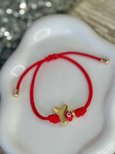 Load image into Gallery viewer, Bracelet Red Initial Eye Knot