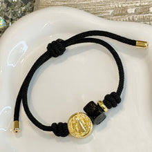 Load image into Gallery viewer, Bracelet Saint Benedict Knot