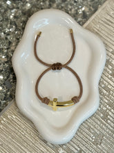 Load image into Gallery viewer, Bracelet Brown Faith Knot