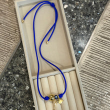 Cargar imagen en el visor de la galería, Necklace Blue Protection Knot