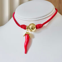 Cargar imagen en el visor de la galería, Necklace Lucky & Love Knot