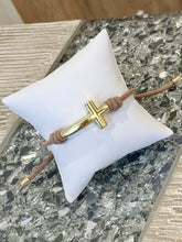 Load image into Gallery viewer, Bracelet Brown Faith Knot