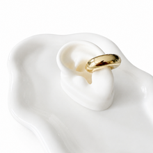 Load image into Gallery viewer, Sculpt Gold Ear Cuff
