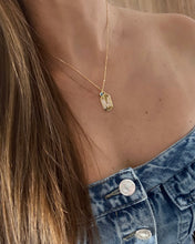 Cargar imagen en el visor de la galería, Lucky Initial Chain
