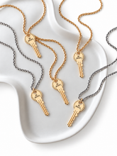 Cargar imagen en el visor de la galería, Necklace Open
