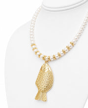 Load image into Gallery viewer, Necklace Perlin Fish
