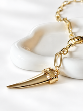 Cargar imagen en el visor de la galería, Necklace Horn &amp; Luck
