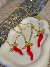 Load image into Gallery viewer, Necklace Love &amp; Lucky
