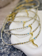 Load image into Gallery viewer, Choker Cornetto Glow
