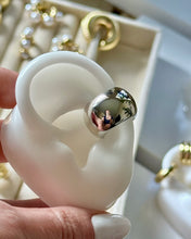Cargar imagen en el visor de la galería, Ear Cuff Faja Silver
