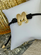 Load image into Gallery viewer, Bracelet Initial Knot
