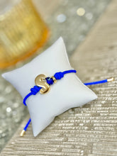 Load image into Gallery viewer, Bracelet Blue Initial Eye Knot
