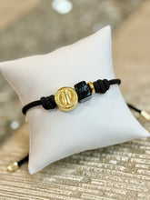 Load image into Gallery viewer, Bracelet Black Saint Benedict Knot
