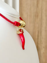 Load image into Gallery viewer, Necklace Lucky &amp; Love Knot
