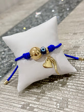 Load image into Gallery viewer, Bracelet Blue Protection Knot
