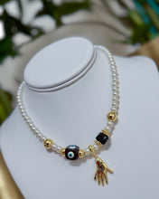 Cargar imagen en el visor de la galería, Talisman Choker
