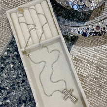 Load image into Gallery viewer, Necklace Croos Silver
