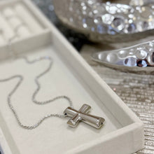 Load image into Gallery viewer, Necklace Croos Silver
