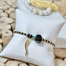 Load image into Gallery viewer, Bracelet Black Lucky
