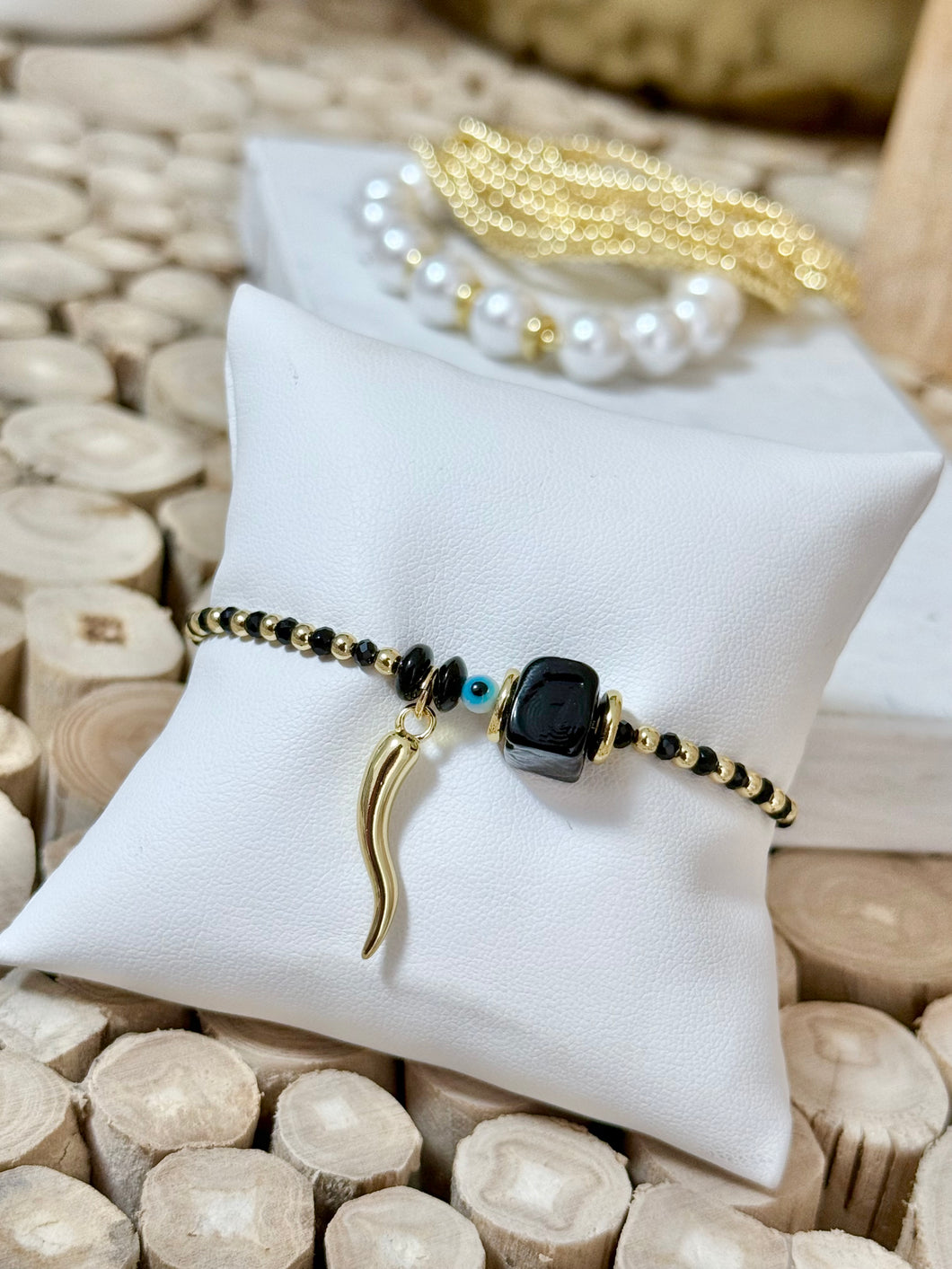 Black lucky bracelet