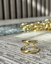 Cargar imagen en el visor de la galería, Rina Ring
